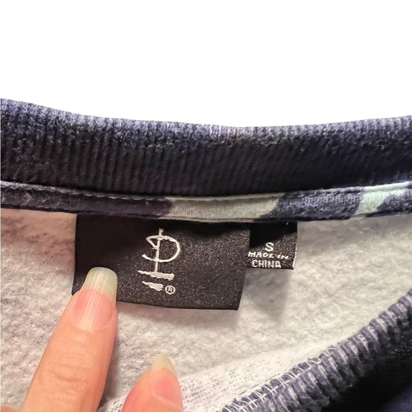 Pink Floyd Tie-Dye Sweatshirt - Picture 3 of 6